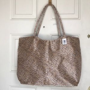 Animal beach tote